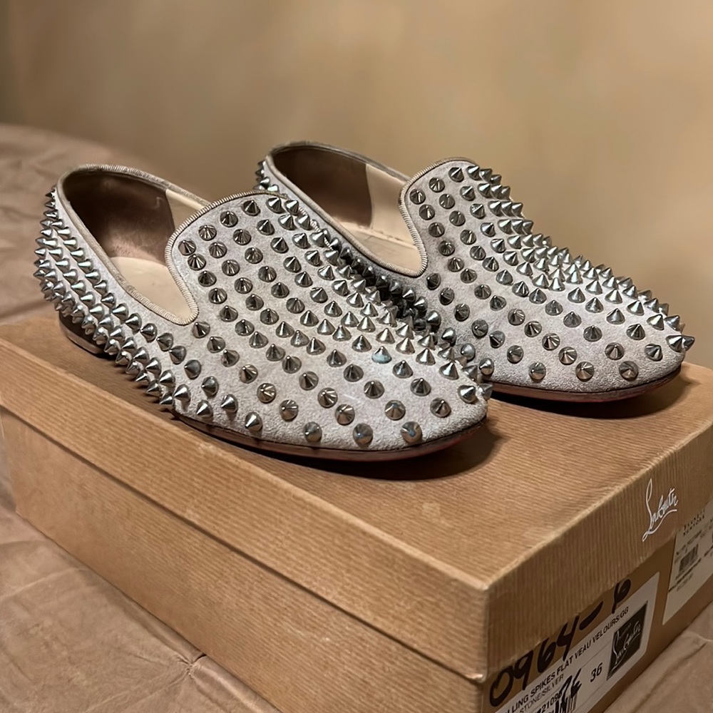 Christian Louboutin Rolling Spikes flat velour Loafers 36 Taupe